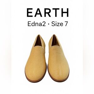 Earth Edna2 Light Natural Loafers · Size 7